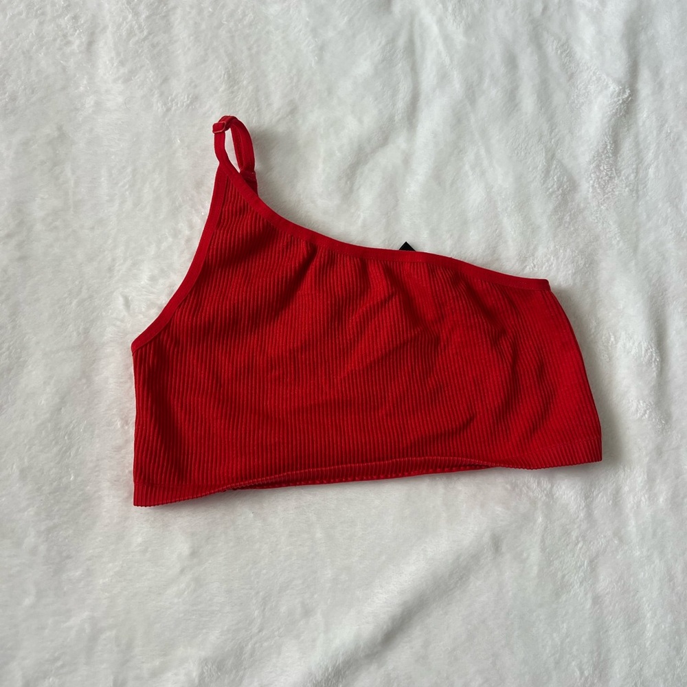 One shoulder sports bra